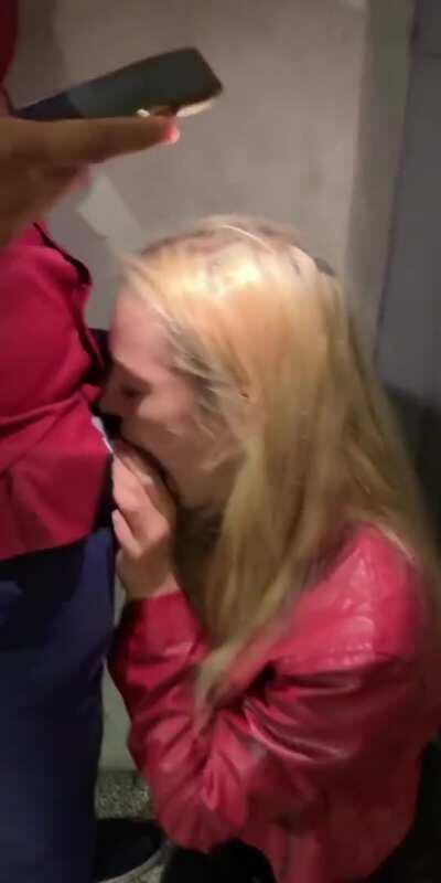 Blowjob on the street