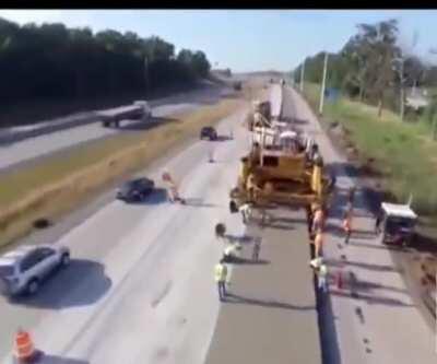 USA vs Russia road works