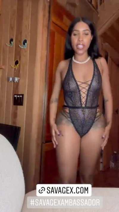 Pull them jeans down and panties to the side