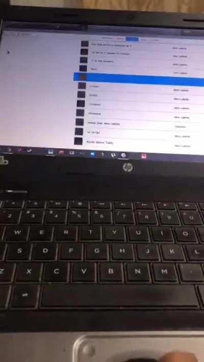 El ultimo video de mi pc sera un funeral 😪… por ahora aguanta parker :'v