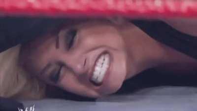 Trish Stratus submissed