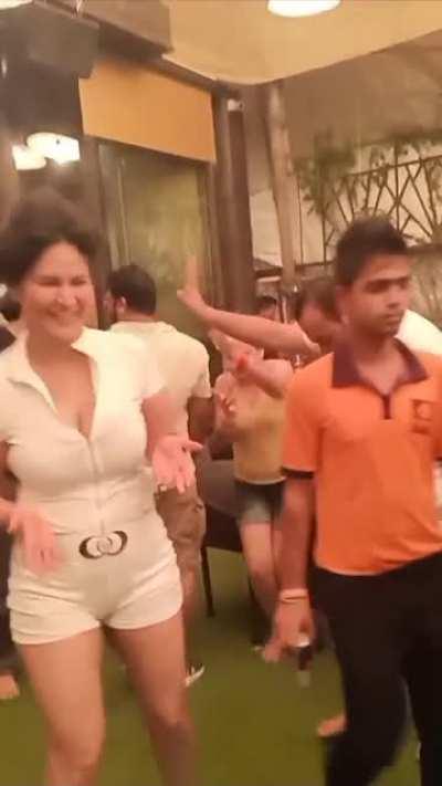 Look at this whore juggs ufff I want to fuck her and drain my cock on her mouth daily