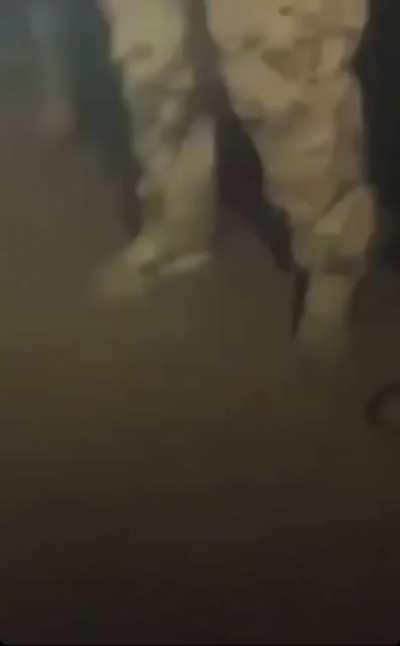 Sicarios in disguise with the military in caborca sonora, they were securing a house and started to harass the neighbors.