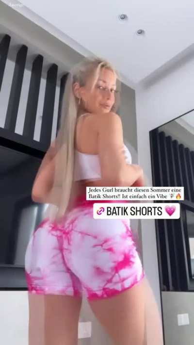 She seems desperate for a good pounding