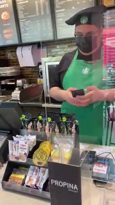 This is how easy it is to buy Starbucks coffee with bitcoin in El Salvador.
