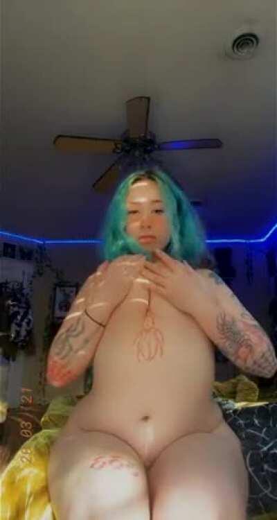 do u wanna play with my pink nipples🥺