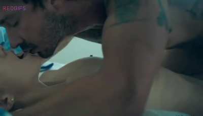 Margaret Qualley - Love me like you hate me (2020)