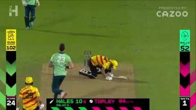 Alex Hales of the Trent Rockets cricket team takes two to the nuts on consecutive balls vs The Oval Invincibles