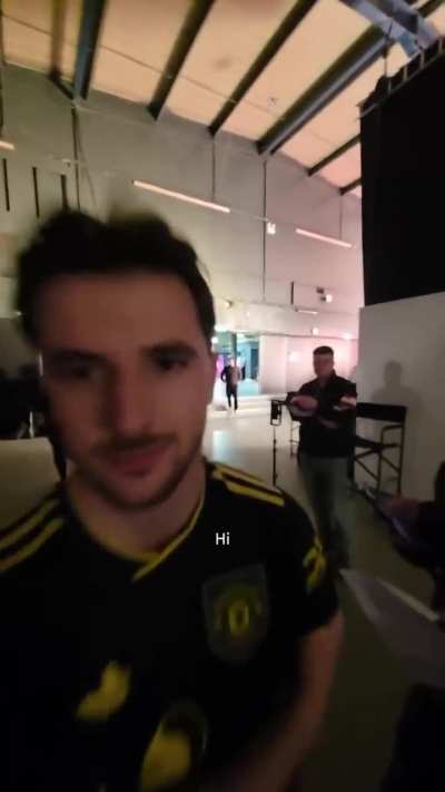 [United Instagram]🌓 “Bro, this is the best kit!”

🤳 #ShotOnSnapdragon