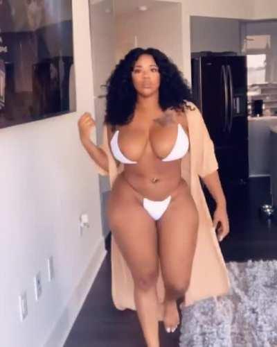 Brianna (@briannaamor)