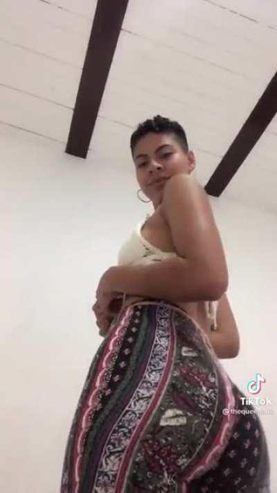 Flare pants Booty jiggling