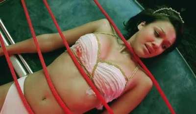 Jessica Alba getting uncomfortable