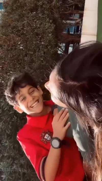 Look at the accuracy of my 🐫's son. He mastered this art after years of training in Vegas just like his father.