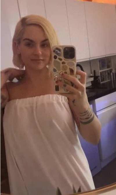 Joanna JoJo Levesque