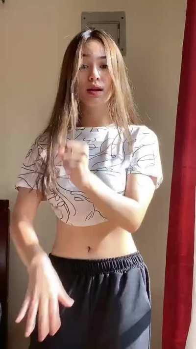 [reddit this girl wants to be covered in ur cum please drench her