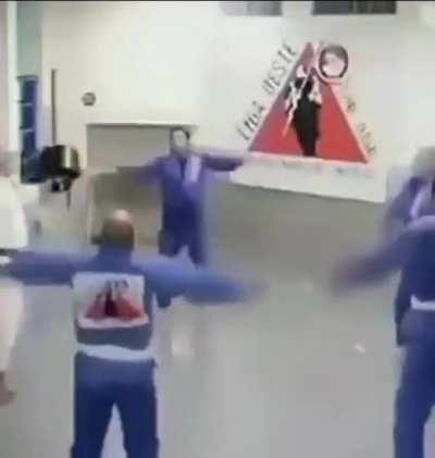 Shoulda scouted out the business