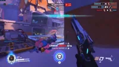 Mcree and ana vs the enemy team