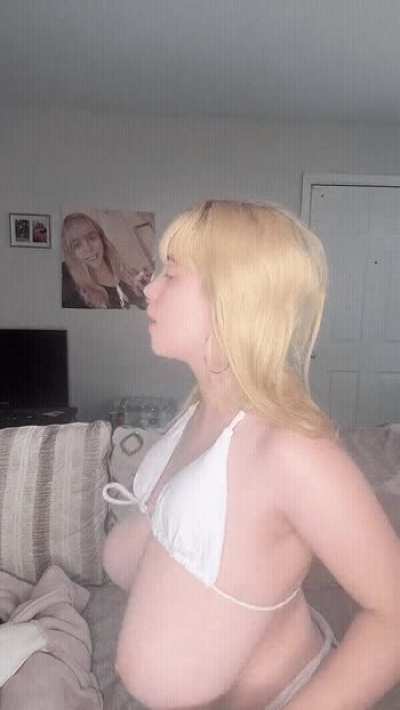 Men older than 30, what do you like better, fucking or licking busty girls?