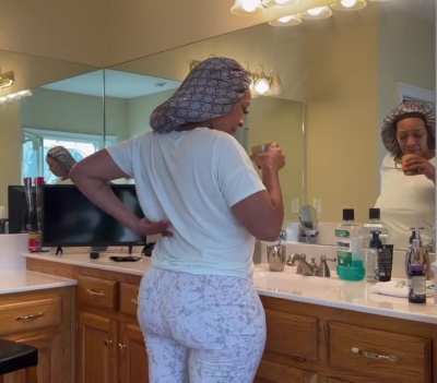 The way it spreads when she stands