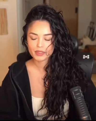 Wavy hair and crop top