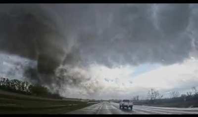 Extreme Tornado chase