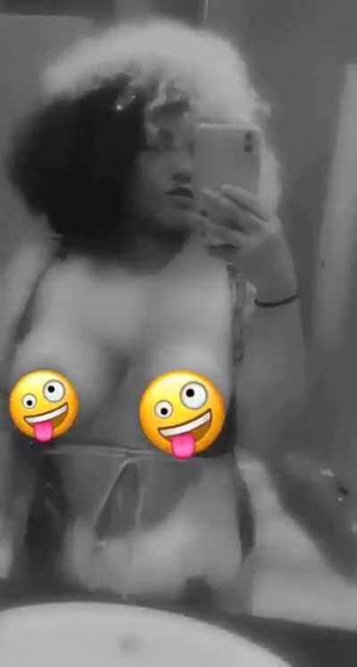 She sells content 4pics & 4 videos her Snapchat is brookethicke