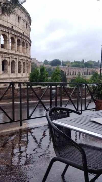 Rain at the colosseum