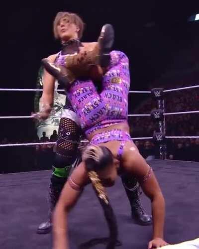 Rhea spanks Bianca