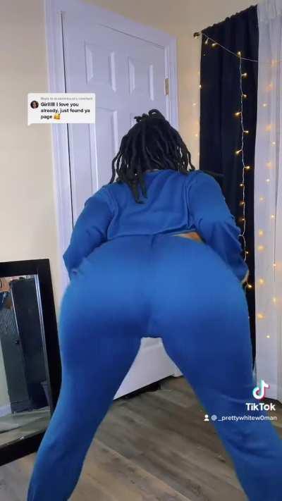 Missed me? ✨😍🍑🔥