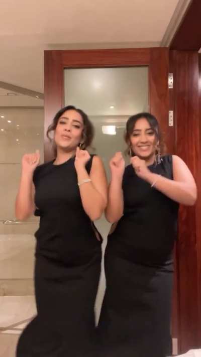 Chinki Minki (Surabhi Samriddhi Mehra) - Easy access dress