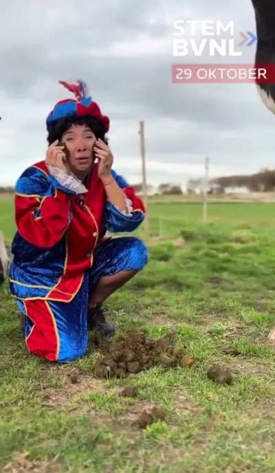 Campagnestrategie: jezelf met poep insmeren.