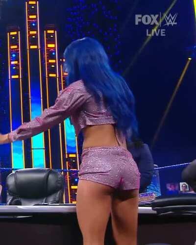 Sub to -> r/TheLegitBoss for more Sasha