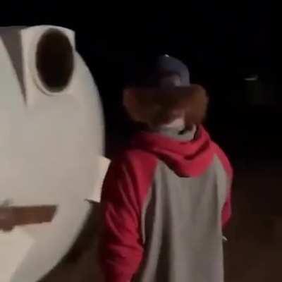 Not sure wtf is going on here but it's pretty insane.