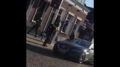 1 drunk pole vs 3 armed police officers. Place your bets gentlemen.