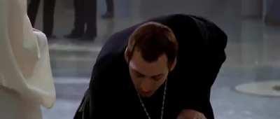 This scene in Face/Off (1997) wasn't actually in the script, the cameraman just followed Nicolas Cage around during his daily routine.