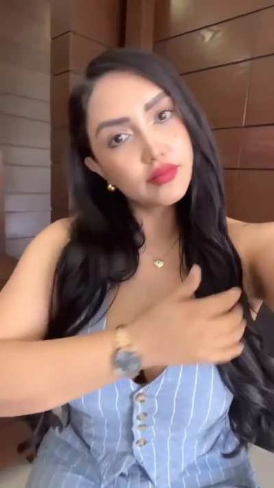 Michoacanas, nacas, chichonas y putonas no, porque me enamoro.