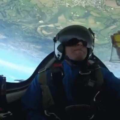 HMB, How you pour your own drink during an aileron roll?