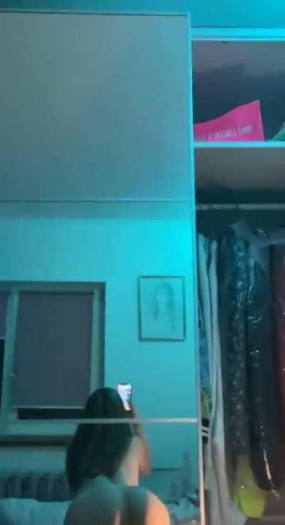 I'm ready to cum.add me on my snap:emmaemma5276