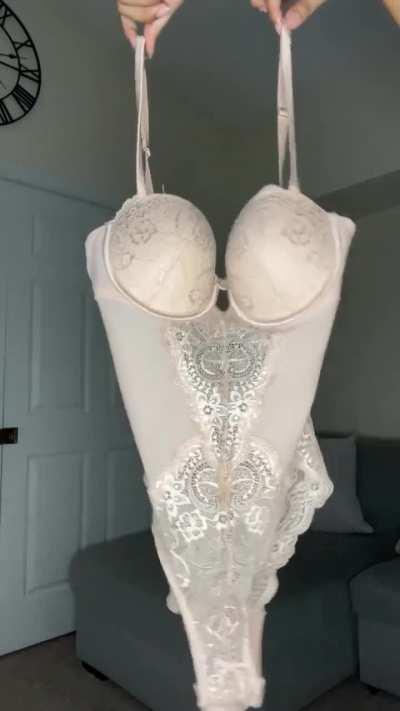 Clementine (@clementinexox)