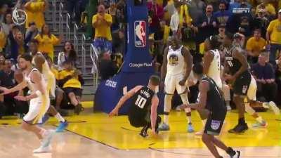 [Highlight] Alternate angle of Draymond's CLUTCH block on Sabonis