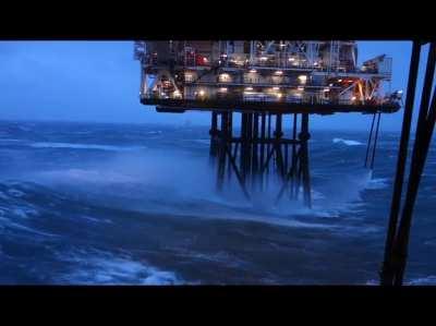 Working on an oil rig will be fun they said