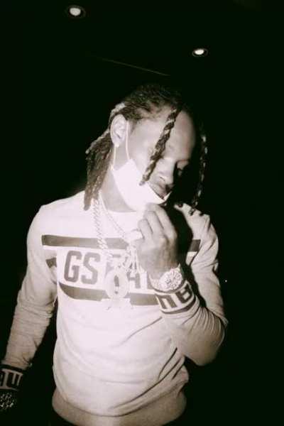 Von had a song wit YB. this sound decent too sad it ain gon get released tho