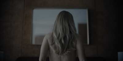 Linda Cardellini - DTF St. Louis S01 E03 (2026)