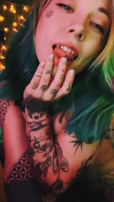 Just imagine how I dance with my clit on your tongue