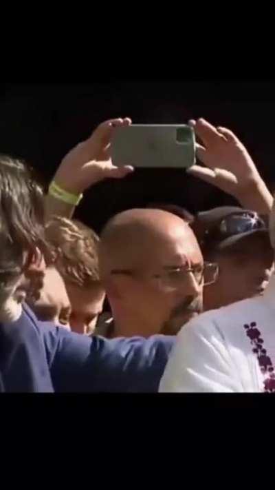 Ele esta em todo lugar