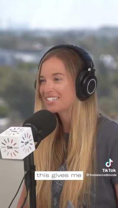 for all the ink spilled about incels, there doesn't seem to be much coverage of how much the internet has annihilated the brains of women in their 20s