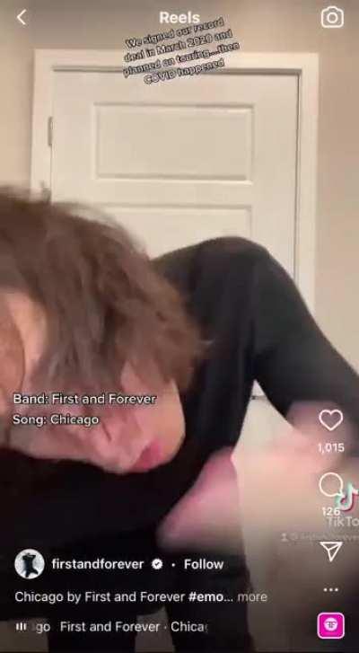 Someone’s gotta bring back the emo sounds