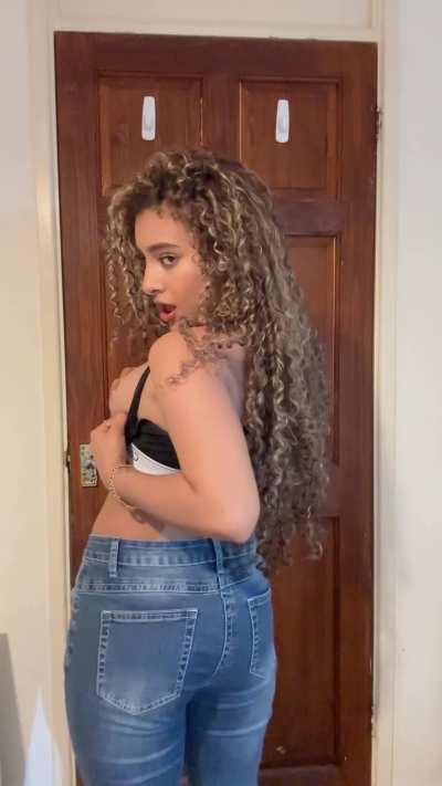 Older men looking at my ass turns me on