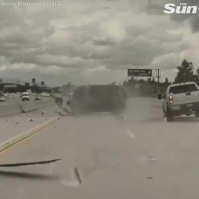 Revisen bien sus birlos, si van de viaje.