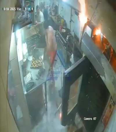 Explotó el horno industrial de una rotisería de Santa Fe